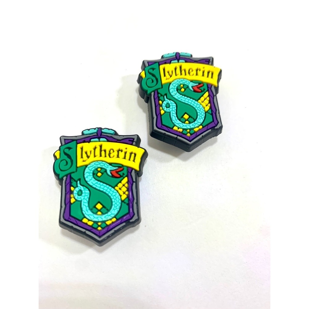 Hogwarts, Slytherin, school crest, shoe charms 2pcs